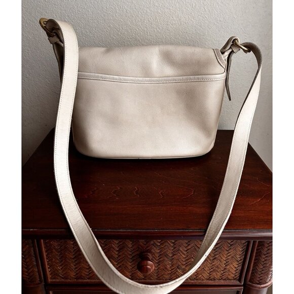 Coach VINTAGE Fletcher Crossbody #4150 Leather Flap Bag shoulder/ Handbag Ivory - Picture 2 of 11